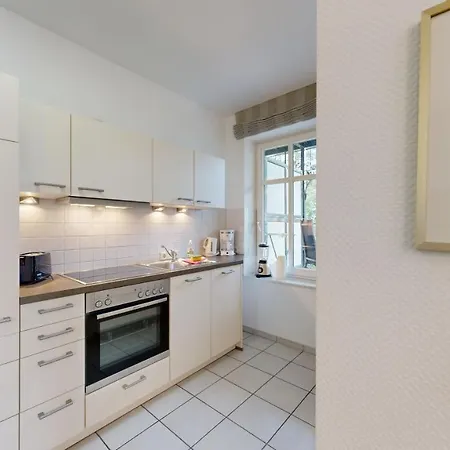 Villa Strandblick In Binz, Fewos Direkt Am Strand Mit Balkon Und Teilweise Mit Meerblick Exterior foto
