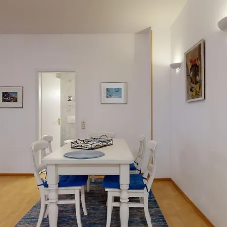Villa Strandblick In Binz, Fewos Direkt Am Strand Mit Balkon Und Teilweise Mit Meerblick Exterior foto