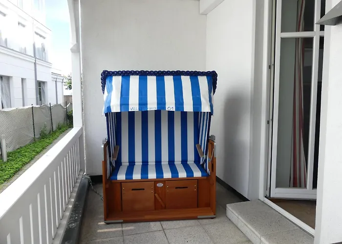 Villa Strandblick In Binz, Fewos Direkt Am Strand Mit Balkon Und Teilweise Mit Meerblick