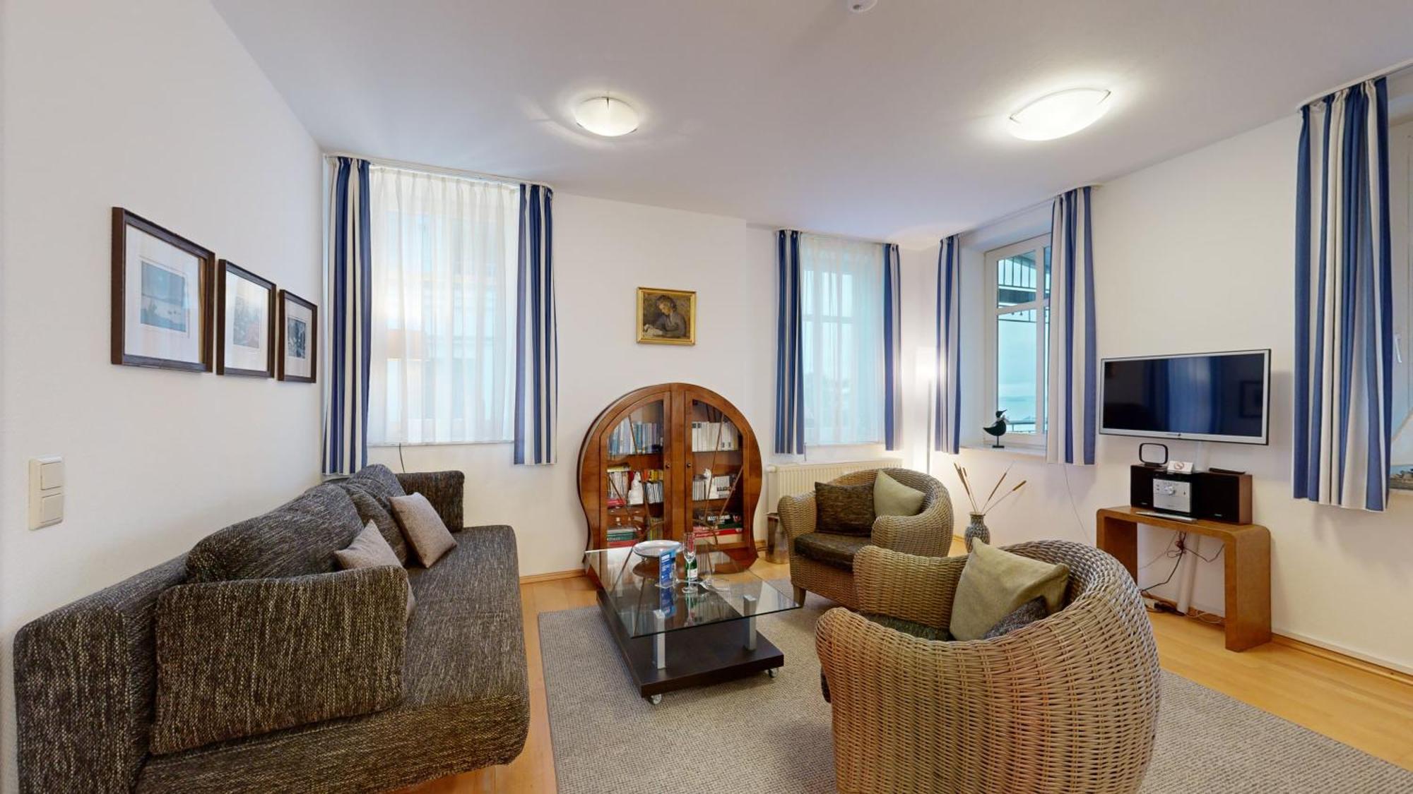 Strandblick In Binz, Fewos Direkt Am Mit Balkon Und Teilweise Mit Meerblick * Ostseebad Binz