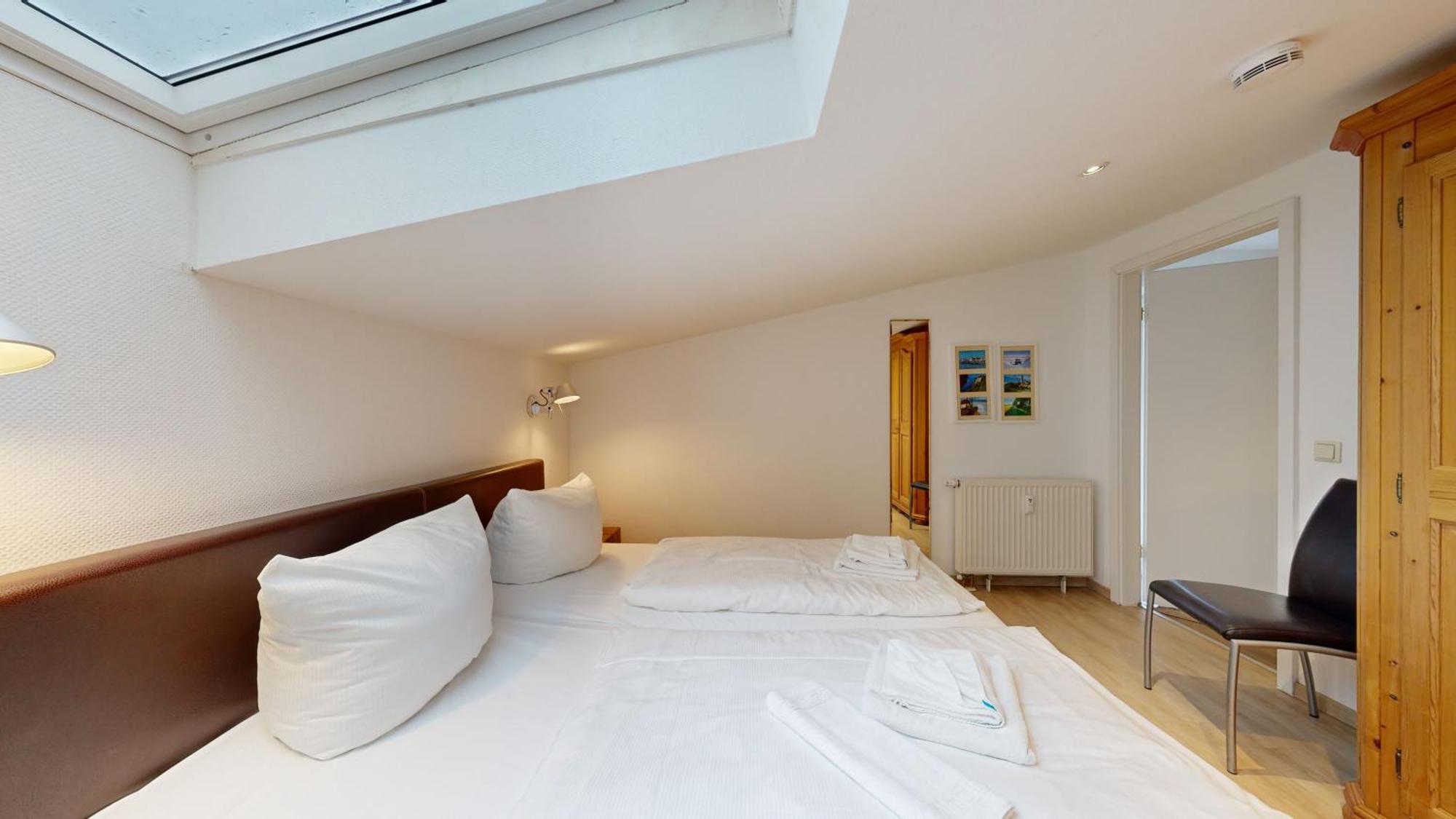 Апартаменты Strandblick In Binz, Fewos Direkt Am Mit Balkon Und Teilweise Mit Meerblick
